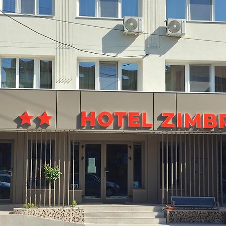 Hotel Zimbru คลูจ-นาโปกา ภายนอก รูปภาพ